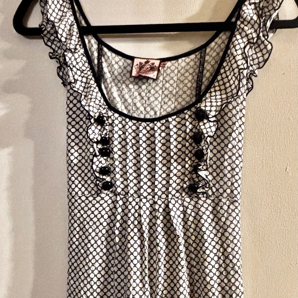 Juicy couture Top black/white sleeveless with ruffles size medium  Preowned